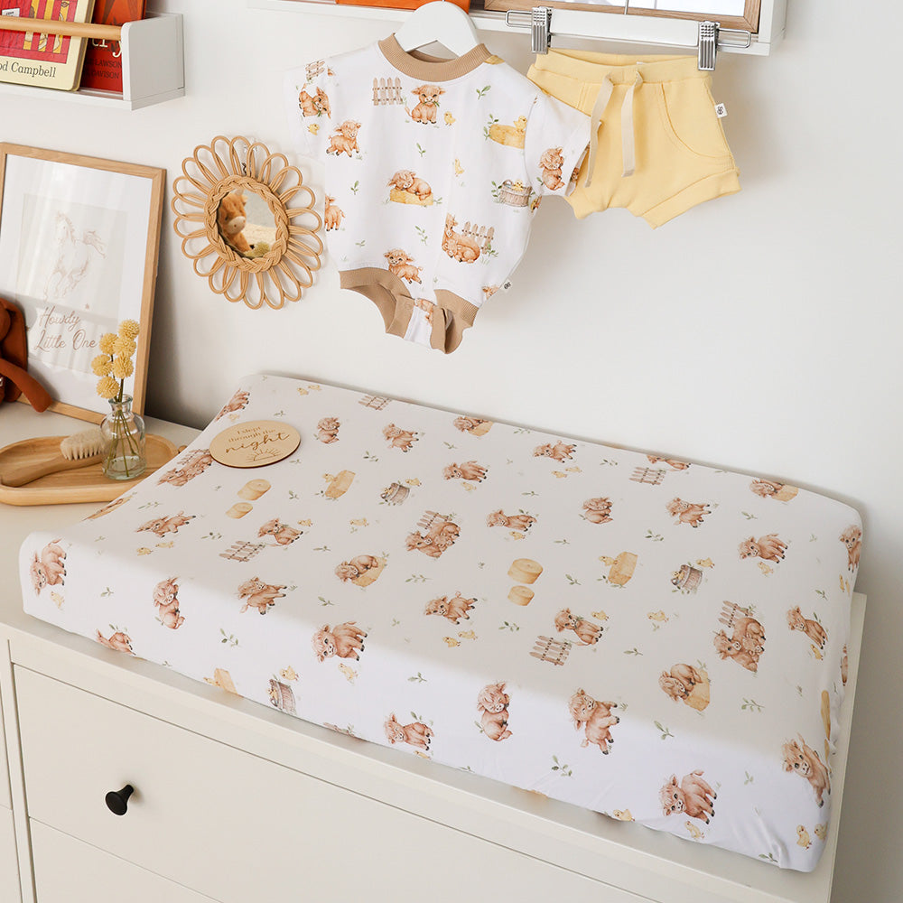 Highland Cows Organic Bassinet Sheet / Change Pad Cover - View 3