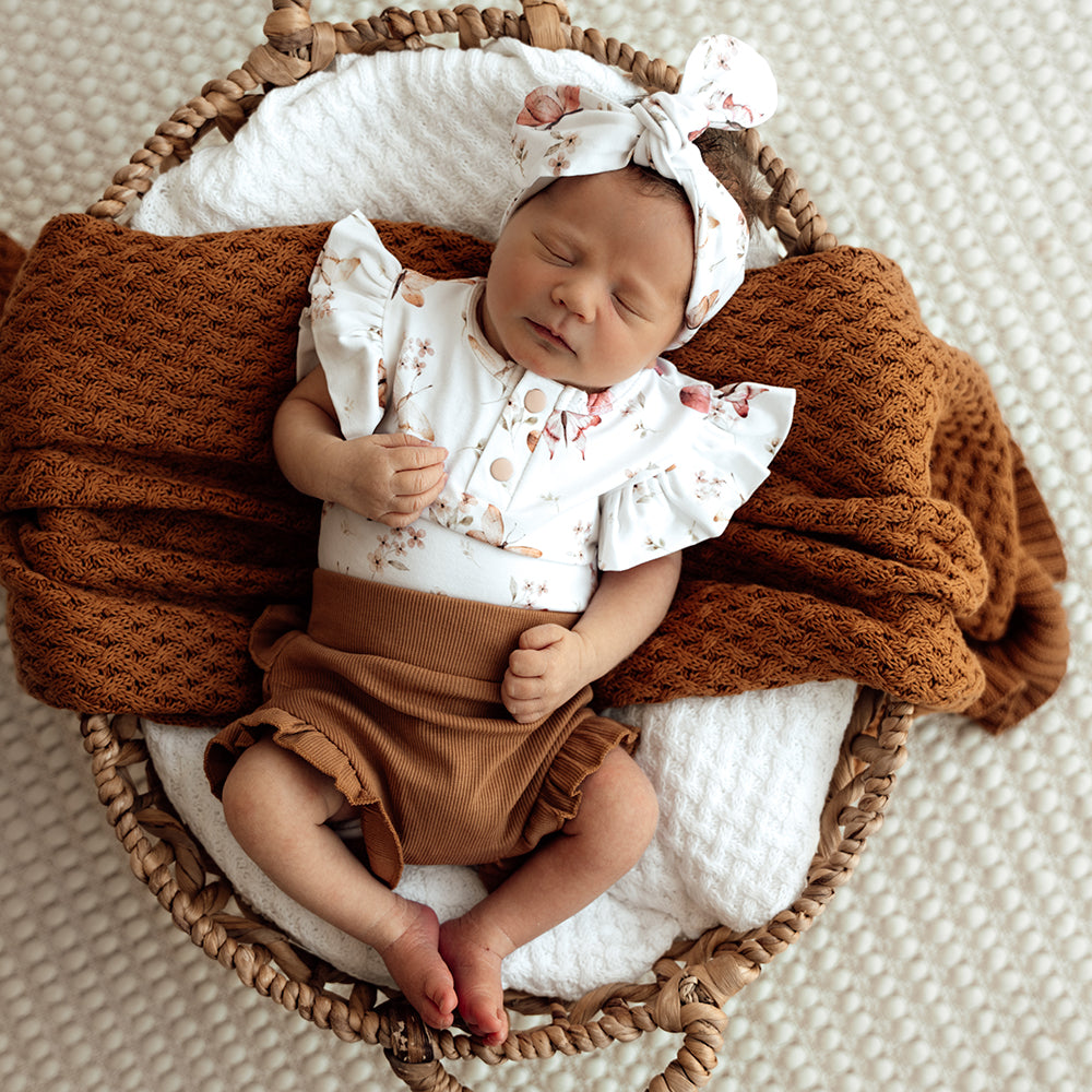 Butterfly Short Sleeve Organic Bodysuit with Frill - View 4