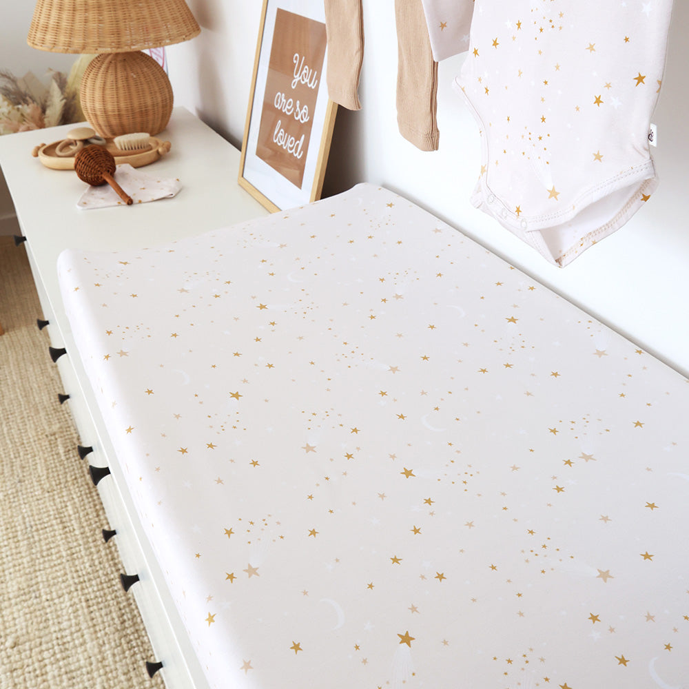 Stardust Organic Bassinet Sheet / Change Pad Cover - View 3
